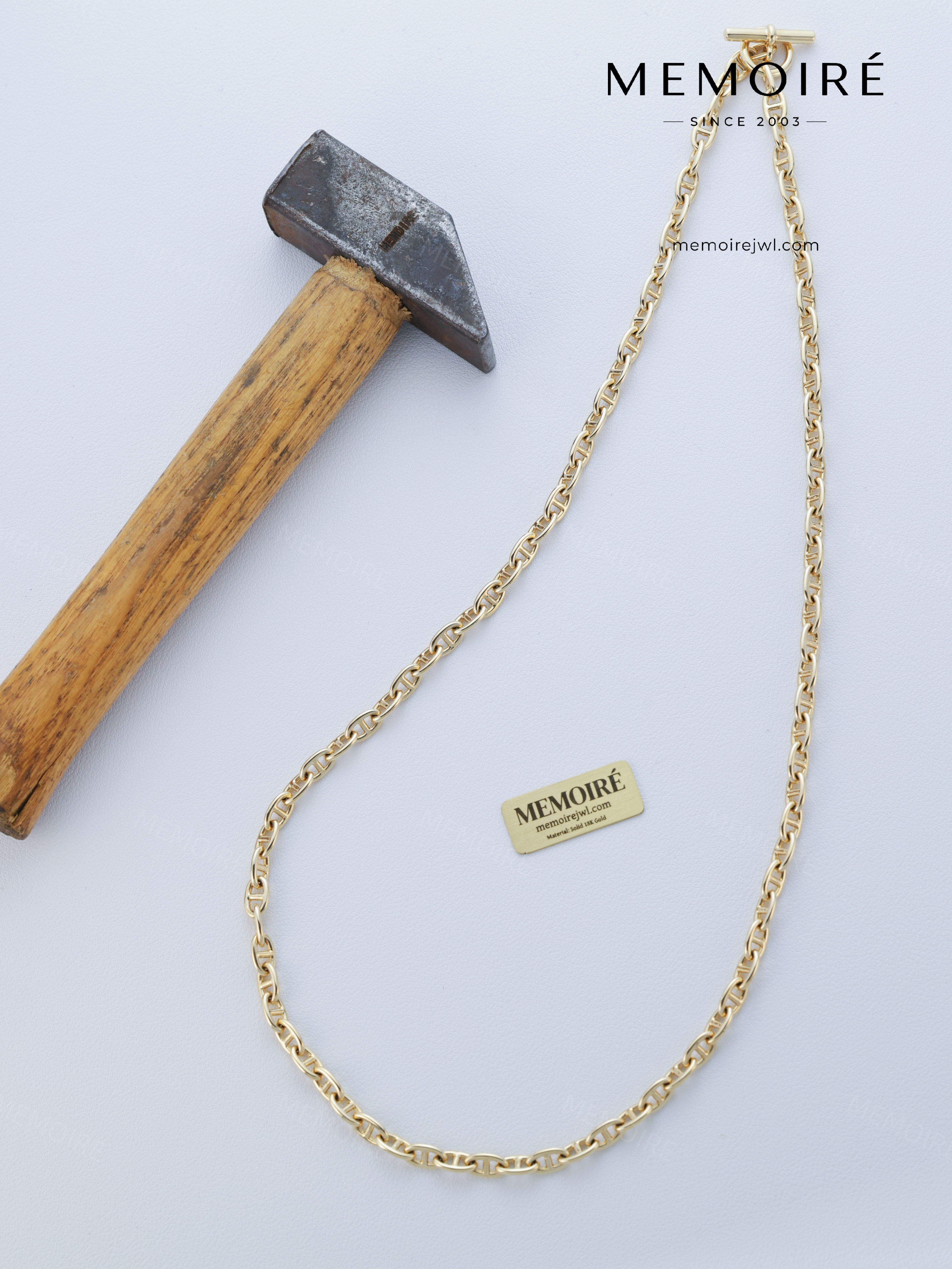 MEMOIRÉ 18K Yellow Gold Pig Nose Necklace